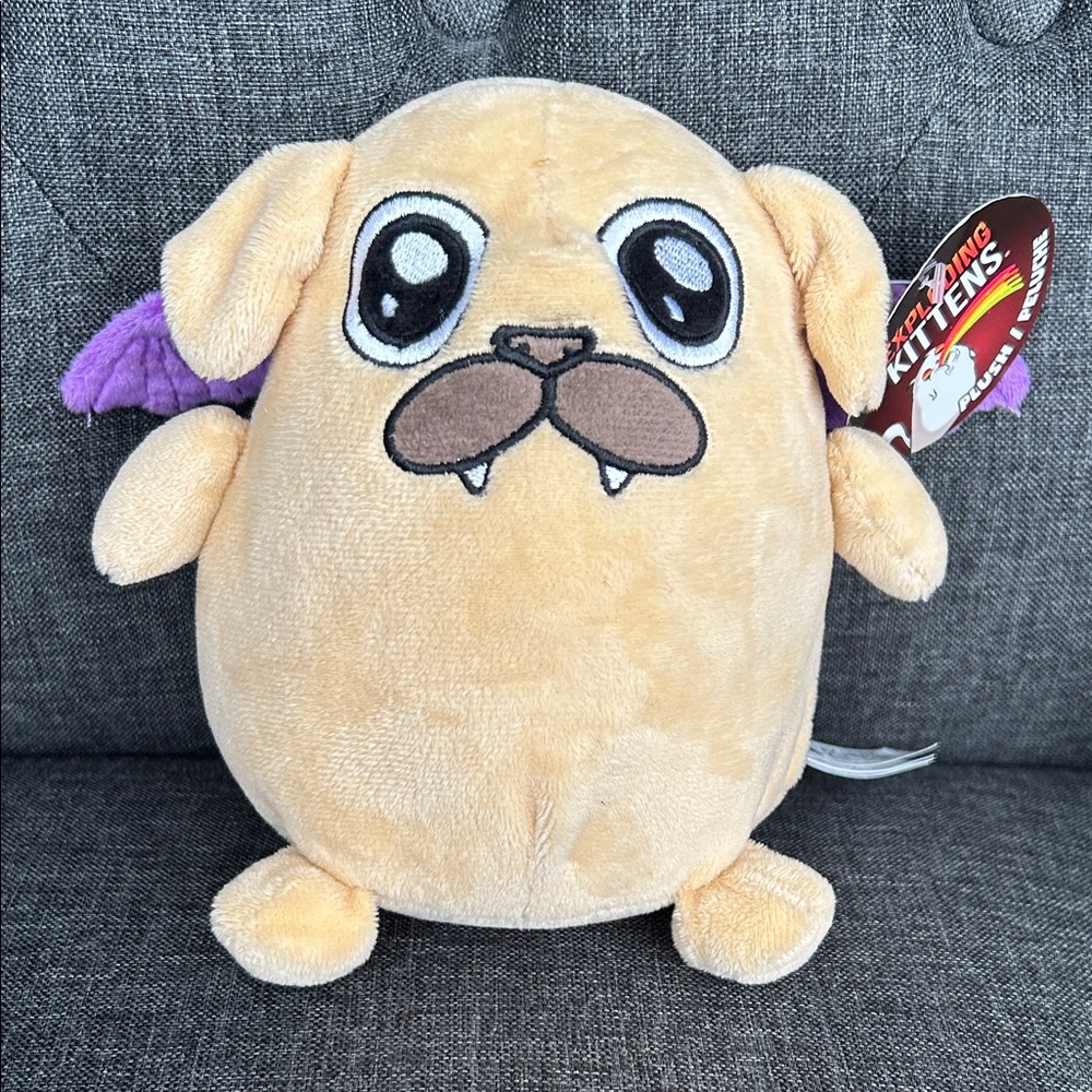 NEW 🆕 Exploding Kittens Vampug Plush Toy with Purple Wings 6”